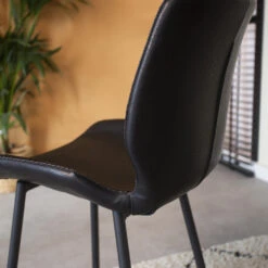 Industriële Barkruk Beau Zwart - Zithoogte 67 Cm - Kunstleder - Zwart -Meubelwinkel 1000042368 0103