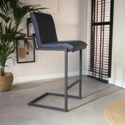 Industriële Barkruk Hoxton Blauw - Zithoogte 78 Cm - Kunstleder - Blauw 7 Industriële Barkruk Hoxton Blauw - Zithoogte 78 Cm - Kunstleder - Blauw -Meubelwinkel 1000042392 0101