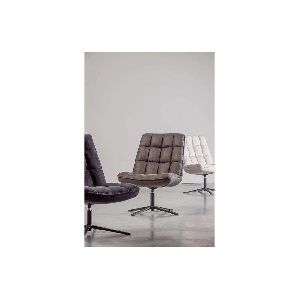 WOOOD Dirkje Draaifauteuil - Leerlook - Zwart - 101x70x85 5 WOOOD Dirkje Draaifauteuil - Leerlook - Zwart - 101x70x85 - Afbeelding 3